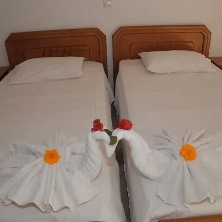 Hotel de apartamente Irene Agios Gordios (Corfu)